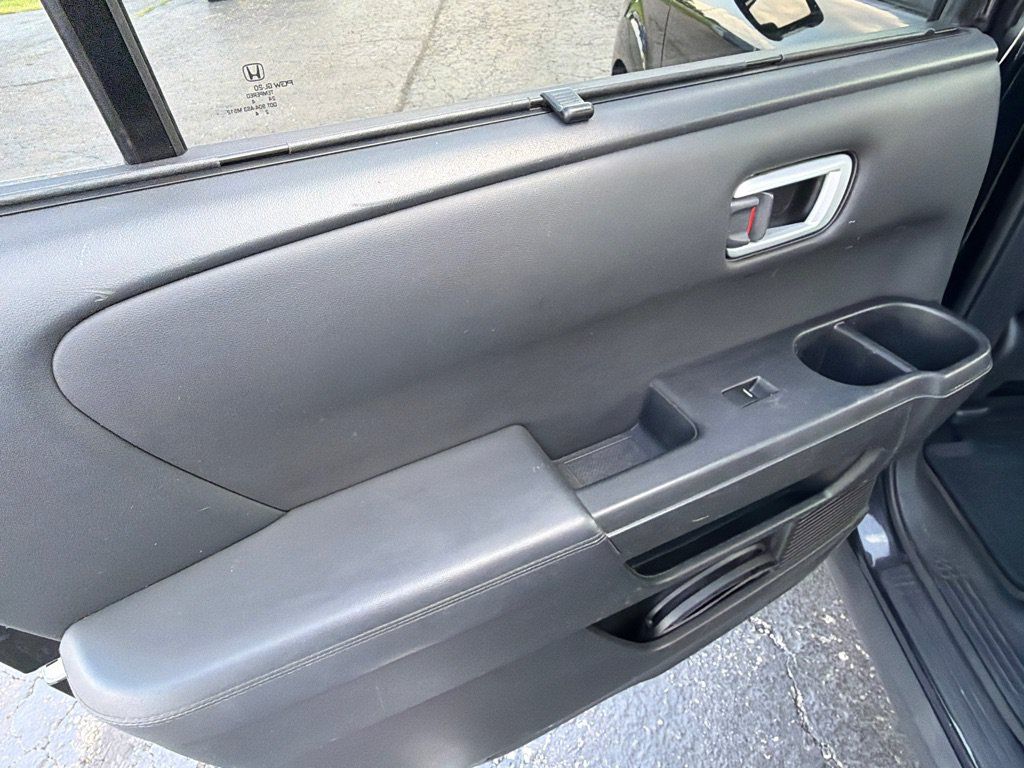Used 2015 Honda Pilot Touring image 30