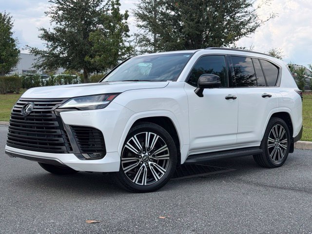 Used 2025 Lexus LX 600 4WD w/ Appearance Package image 2
