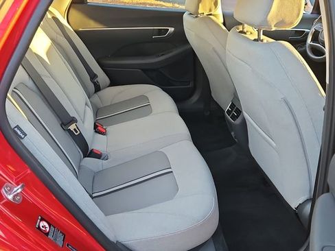 Used 2020 Hyundai Sonata SEL w/ Convenience Package image 18