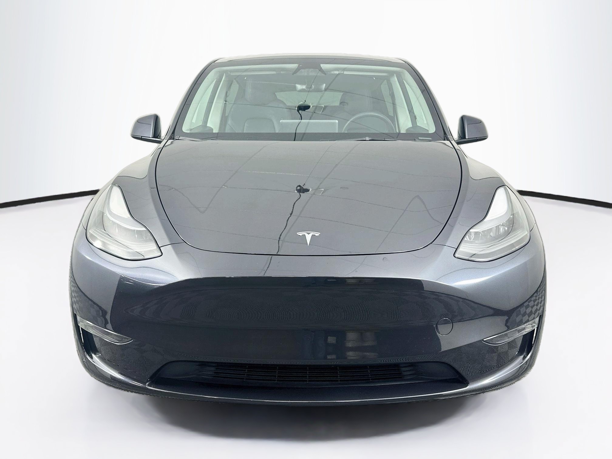 Used 2024 Tesla Model Y Long Range AWD/4WD image 2