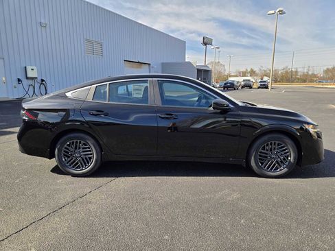 New 2026 Nissan Sentra SV w/ Floor Mat Package FWD image 4