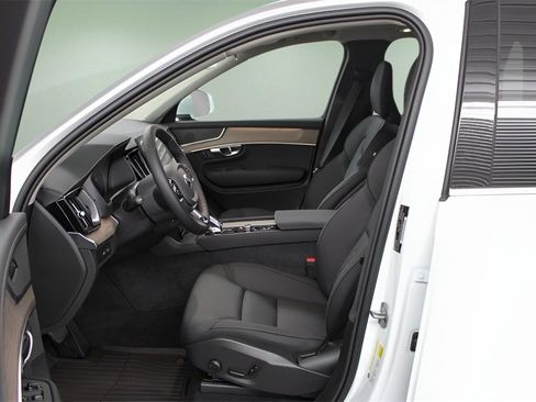 New 2025 Volvo XC90 T8 Core w/ Protection Package image 13