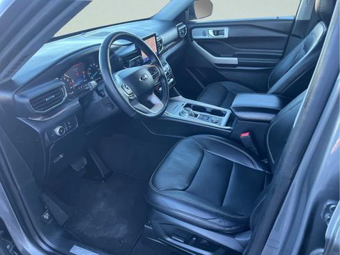 Used 2021 Ford Explorer Limited w/ Equipment Group 301A image 33