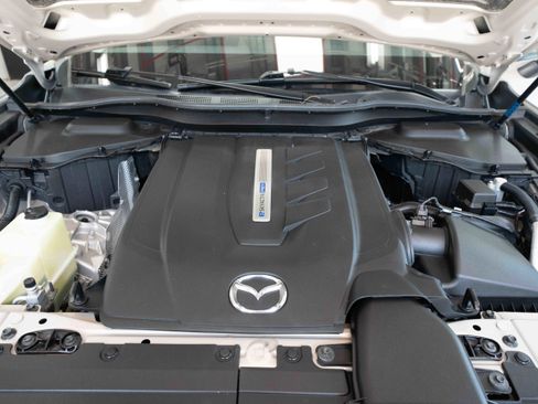 Used 2024 MAZDA CX-90 Plug-In Hybrid w/ Preferred AWD/4WD image 32
