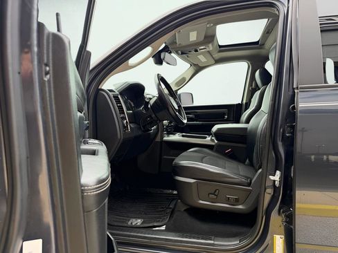Used 2018 RAM 1500 Sport w/ Convenience Group AWD/4WD image 16