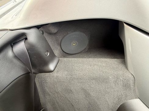 Used 2005 Chevrolet Corvette Convertible w/ Preferred Equipment Group image 32