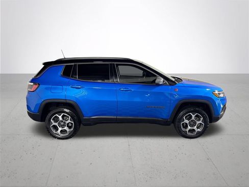 Used 2022 Jeep Compass Trailhawk w/ Trailhawk Convenience Group AWD/4WD image 5