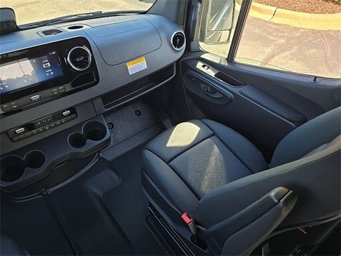 New 2026 Mercedes-Benz Sprinter 2500 image 22