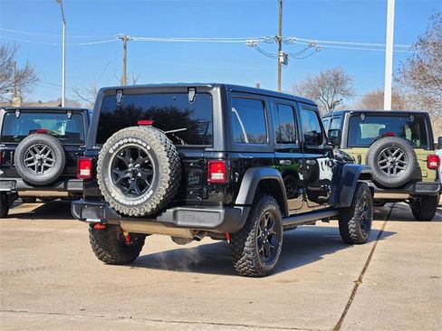 Used 2023 Jeep Wrangler Willys image 7