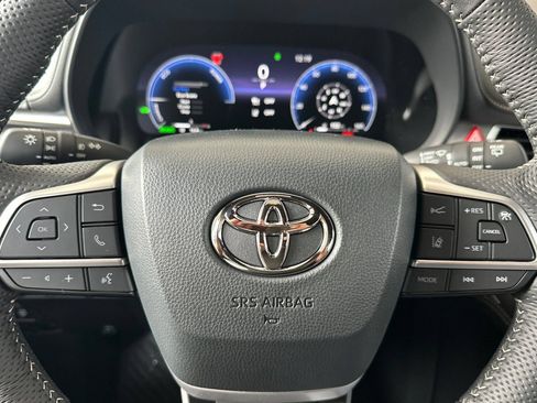 New 2026 Toyota Sienna Platinum AWD/4WD image 27