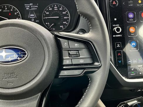 Used 2025 Subaru Forester Premium AWD/4WD image 12