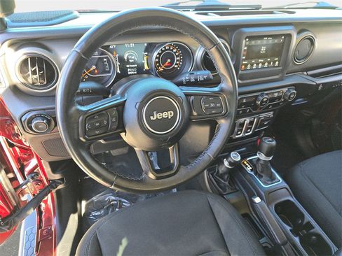 Used 2021 Jeep Wrangler Sport S image 19