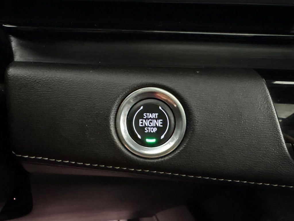 Used 2023 Cadillac Escalade Sport AWD/4WD image 29