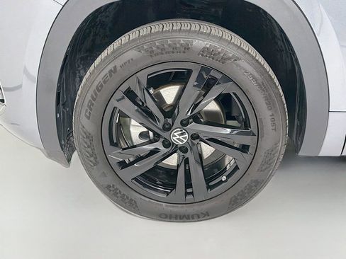 Used 2025 Volkswagen Atlas Cross Sport SEL R-Line image 33