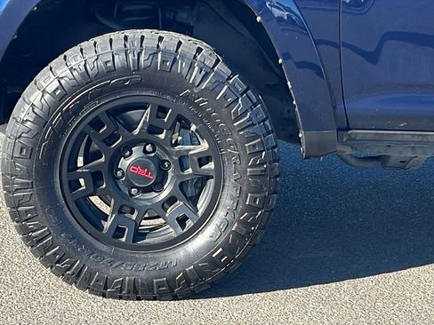 Used 2018 Toyota 4Runner SR5 image 9