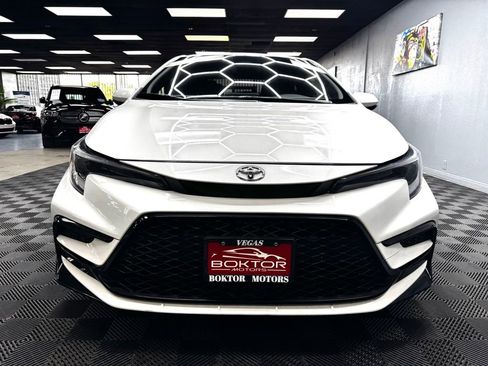 Used 2024 Toyota Corolla SE w/ SE Premium Package FWD image 4