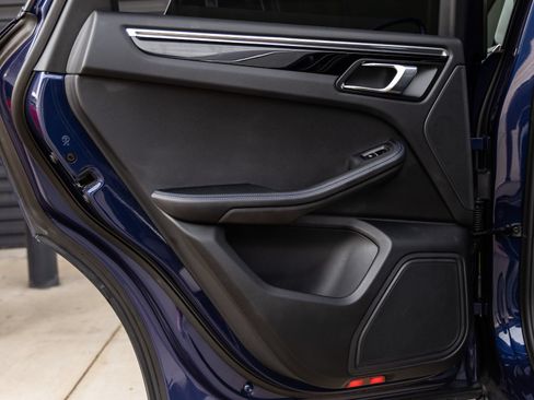 Certified 2026 Porsche Macan S AWD/4WD image 34