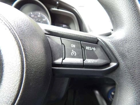 Used 2019 Toyota Yaris XLE image 16