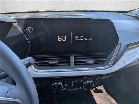 New 2026 Chevrolet Trax LT w/ Sunroof Package image 12