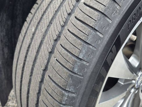 Used 2014 Mercedes-Benz GL 450 4MATIC image 16