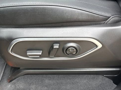 New 2026 Jeep Grand Wagoneer Limited AWD/4WD image 17