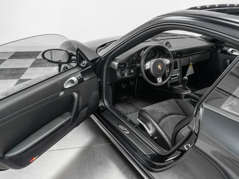 Used 2007 Porsche 911 GT3 RWD image 23