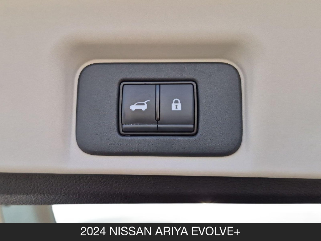 Used 2024 Nissan Ariya AWD image 26