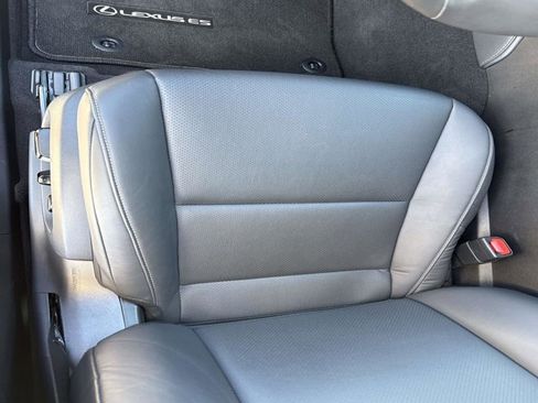 Used 2023 Lexus ES 350 w/ Accessory Package (Z2) image 12