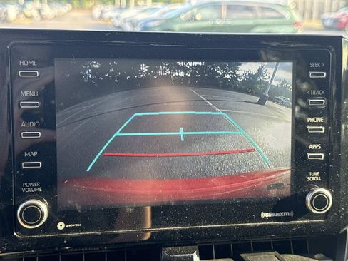 Used 2021 Toyota Corolla LE FWD image 33