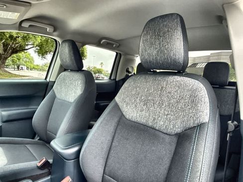 Used 2025 Ford Maverick XLT FWD image 14