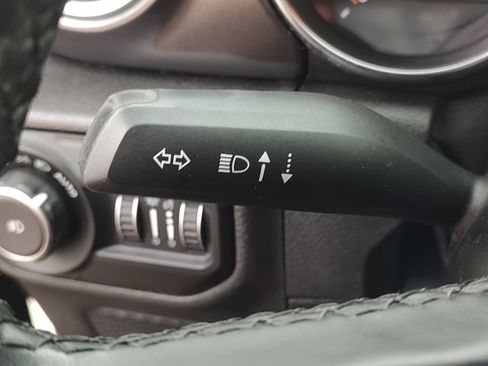 Used 2021 Jeep Wrangler Unlimited Sahara AWD/4WD image 25