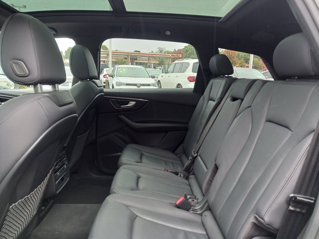 Used 2022 Audi Q7 3.0T Premium Plus AWD/4WD image 11