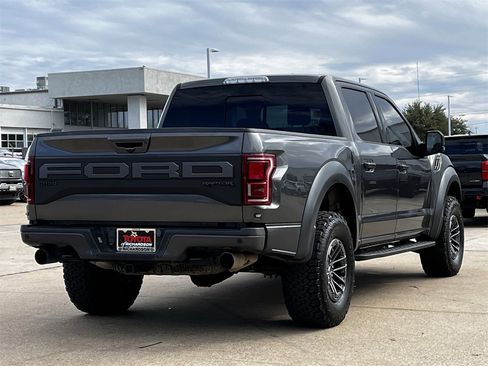 Used 2019 Ford F150 Raptor w/ Equipment Group 802A Luxury image 4