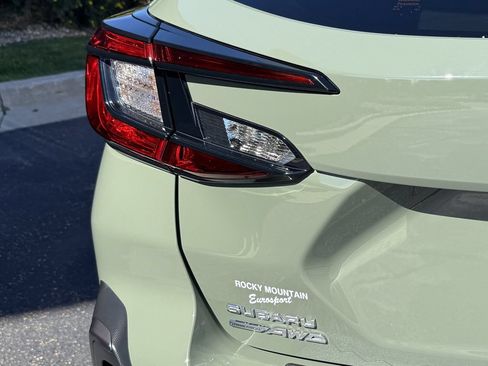 Used 2024 Subaru Crosstrek 2.5i Limited w/ Crosstrek Mirror Package AWD/4WD image 7