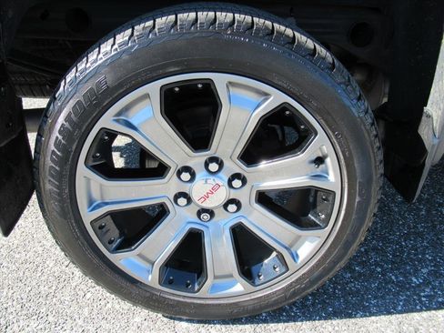 Used 2018 GMC Sierra 1500 Denali image 9