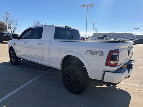 Used 2019 RAM 2500 Laramie w/ Night Edition image 5