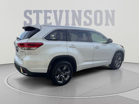 Used 2017 Toyota Highlander Limited Platinum AWD/4WD image 5