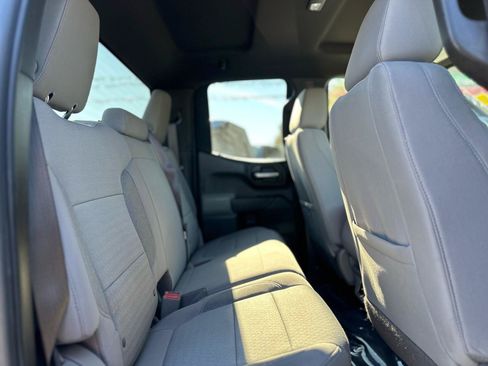 Used 2021 Chevrolet Silverado 1500 LT w/ Bed Protection Package RWD image 15