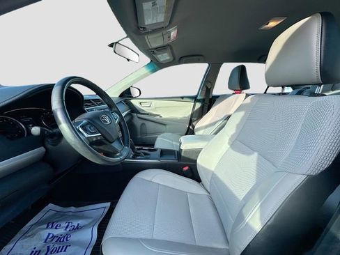 Used 2016 Toyota Camry SE image 20
