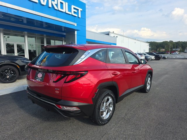Used 2022 Hyundai Tucson SE w/ Cargo Package AWD/4WD image 7