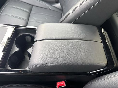 Used 2023 Land Rover Range Rover Evoque R-Dynamic S image 26