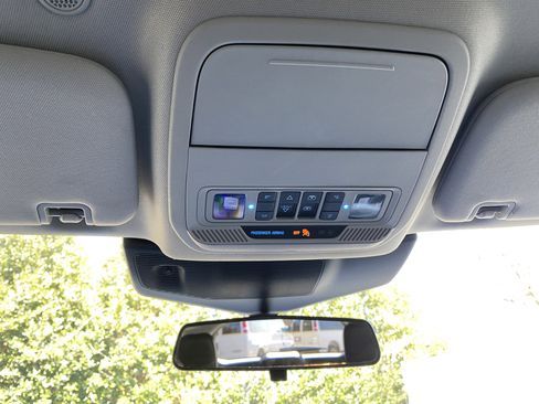 Used 2023 Ford Explorer XLT w/ Equipment Group 202A image 32