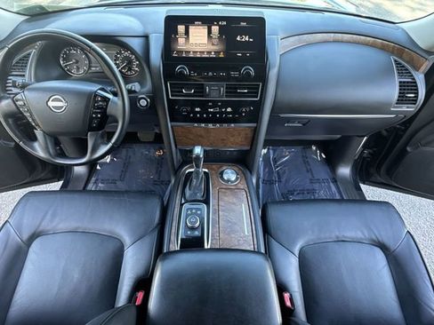 Used 2024 Nissan Armada SL w/ Captain's Chairs Package AWD/4WD image 9