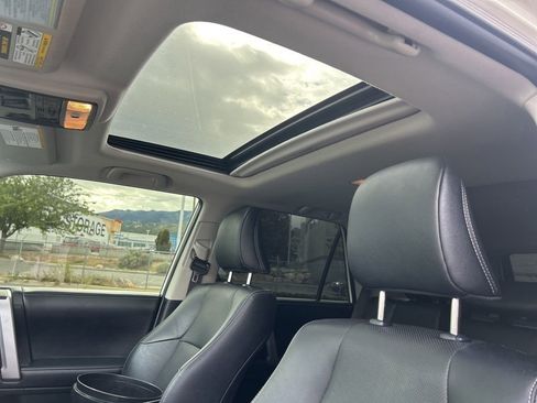 Used 2019 Toyota 4Runner Limited AWD/4WD image 19