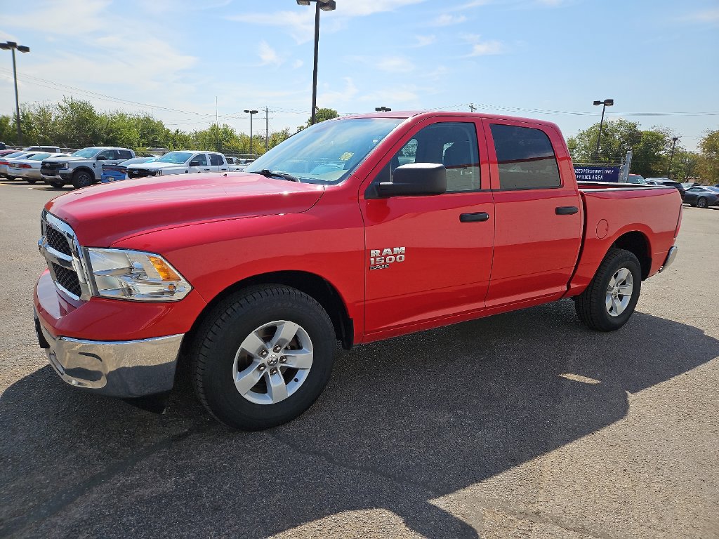 Used 2022 RAM 1500 Classic SLT RWD image 5