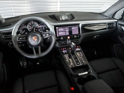 New 2026 Porsche Macan AWD/4WD image 17