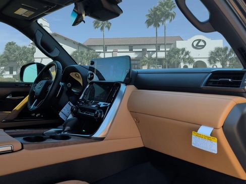 Used 2026 Lexus LX 700h Luxury w/ Appearance Package image 30