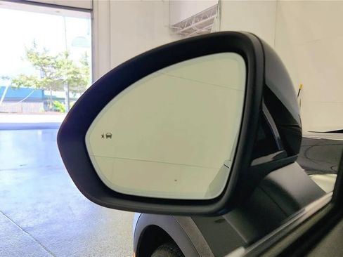 Used 2024 Buick Envision Preferred AWD/4WD image 23