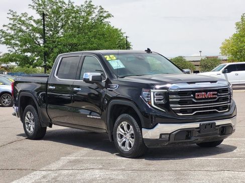 Used 2025 GMC Sierra 1500 SLT AWD/4WD image 2