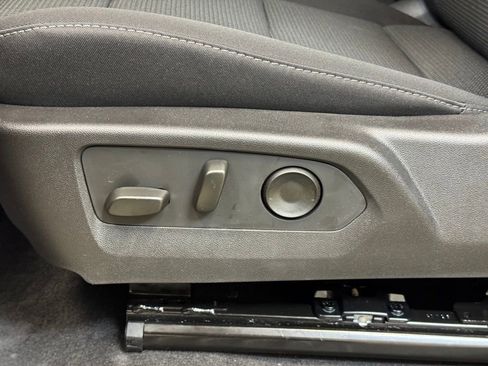 New 2026 GMC Canyon Elevation w/ Convenience Package image 12